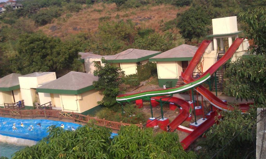 Pali Beach Resort Malad Ngoại thất bức ảnh
