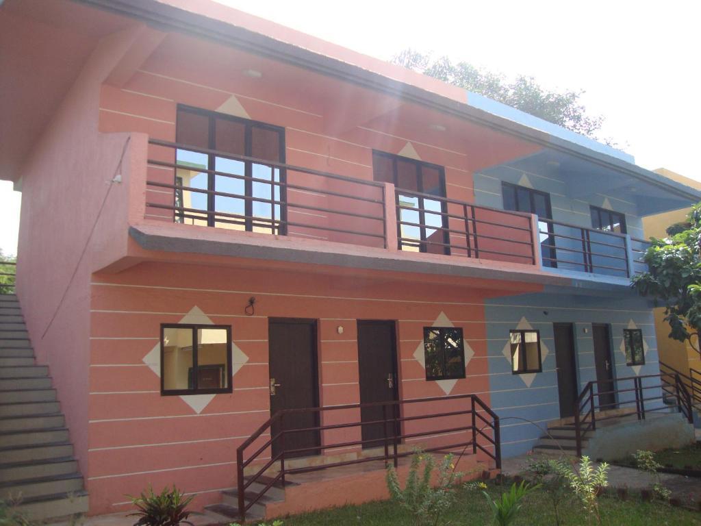 Pali Beach Resort Malad Ngoại thất bức ảnh
