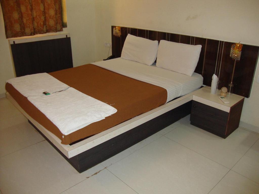 Pali Beach Resort Malad Phòng bức ảnh