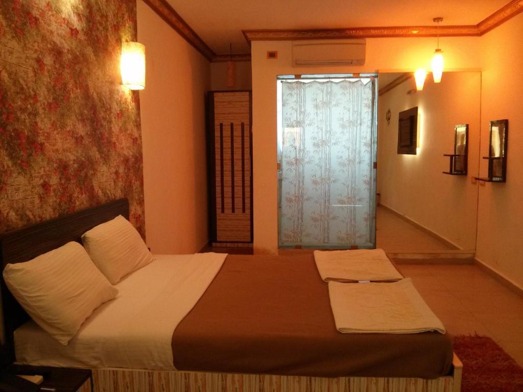 Pali Beach Resort Malad Phòng bức ảnh