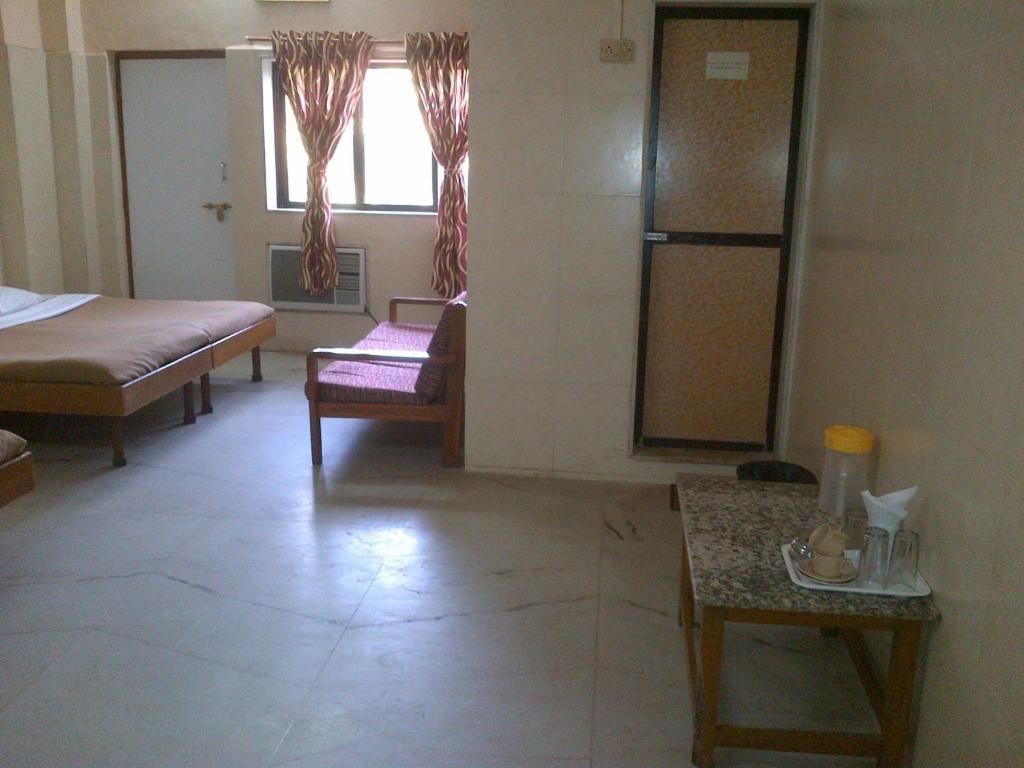 Pali Beach Resort Malad Ngoại thất bức ảnh